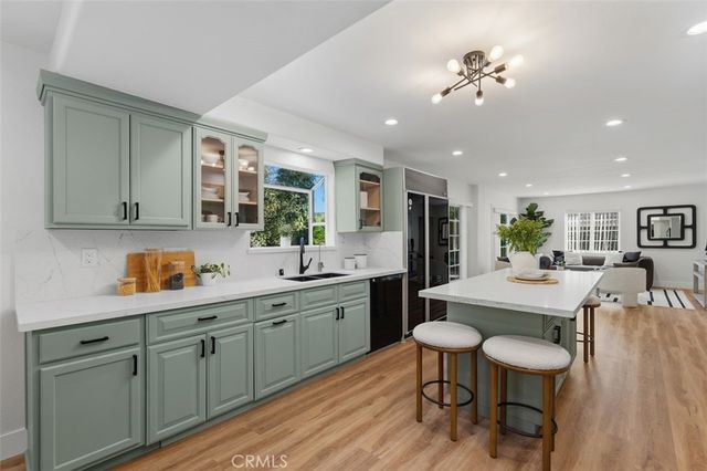 22534 Liberty Bell, Calabasas, CA 91302