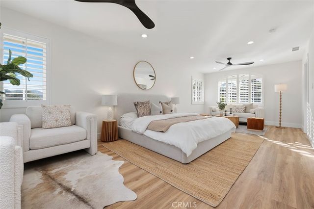 22534 Liberty Bell, Calabasas, CA 91302