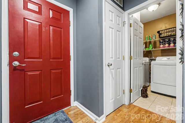 3206 Selwyn Farms Lane 2, Charlotte, NC 28209