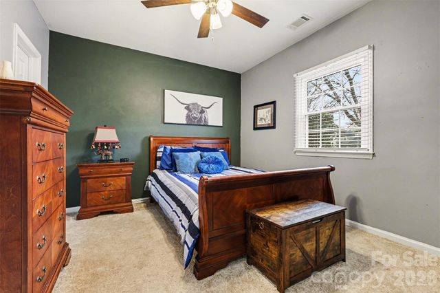 3206 Selwyn Farms Lane 2, Charlotte, NC 28209