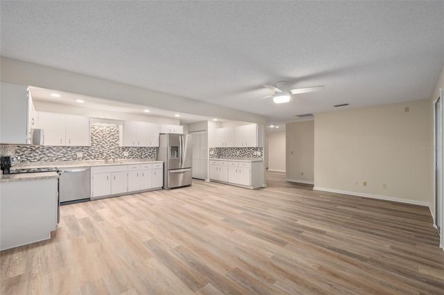 8501 SW 93RD LANE D, Ocala, FL 34481