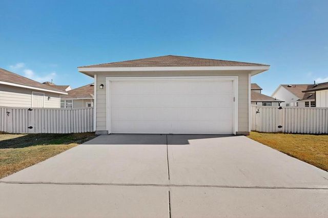 189 Fabion ST, Kyle, TX 78640