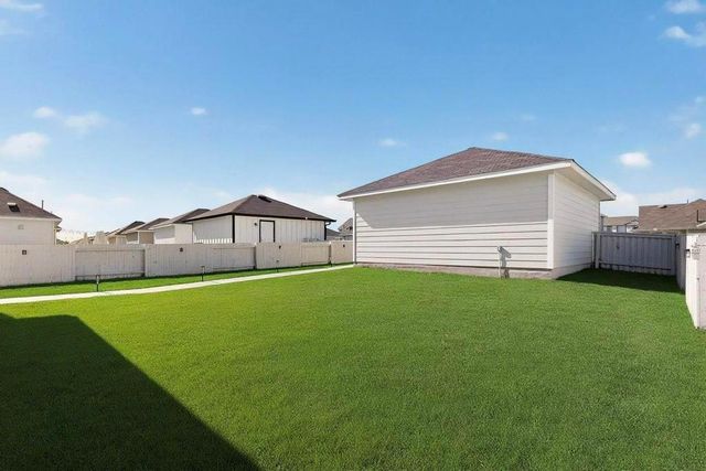 189 Fabion ST, Kyle, TX 78640