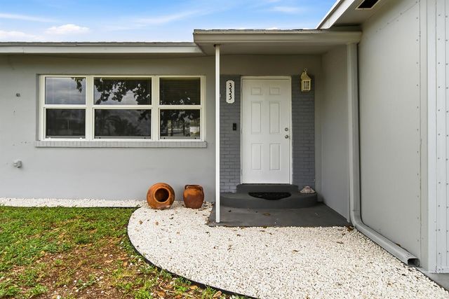 333 Elizabeth Road, Lake Worth, FL 33461