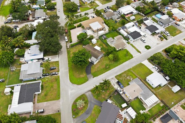333 Elizabeth Road, Lake Worth, FL 33461