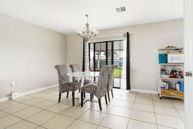 333 Elizabeth Road, Lake Worth, FL 33461