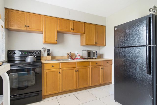 333 Elizabeth Road, Lake Worth, FL 33461