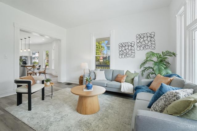 1820 Hewitt Ave, Cincinnati, OH 45207