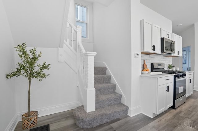 1820 Hewitt Ave, Cincinnati, OH 45207