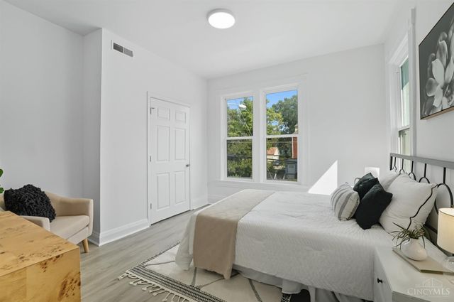 1820 Hewitt Ave, Cincinnati, OH 45207