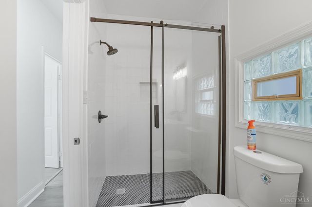 1820 Hewitt Ave, Cincinnati, OH 45207