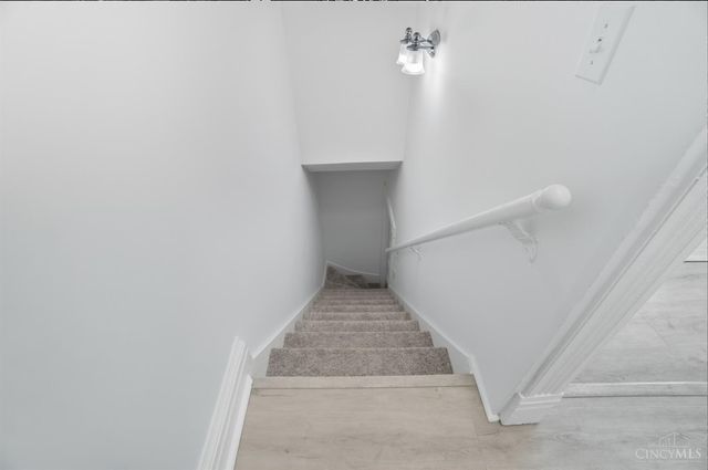 1820 Hewitt Ave, Cincinnati, OH 45207