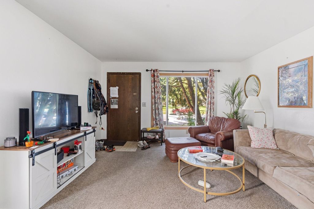 827 Weeks Avenue SE, Minneapolis, MN 55414 — photo 4