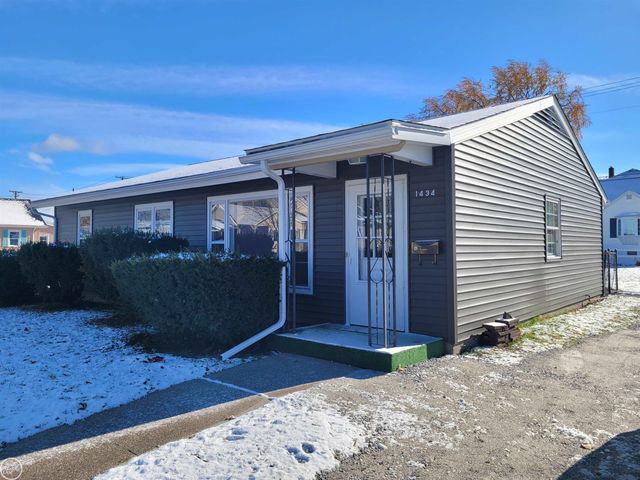 1434 Nelson Street, Port Huron, MI 48060
