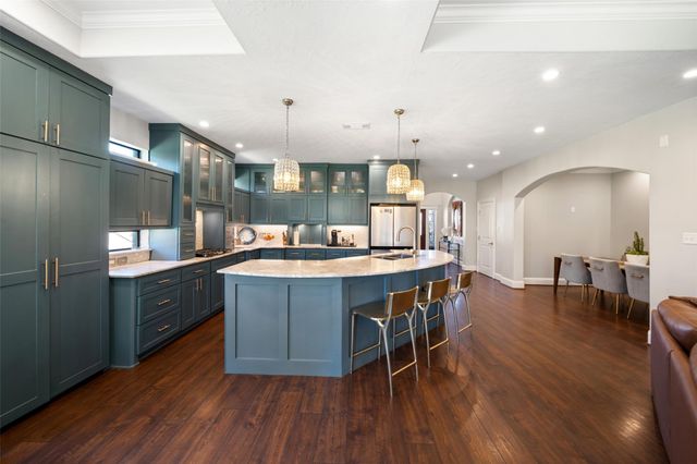 3713 Walden Estates Drive, Montgomery, TX 77356