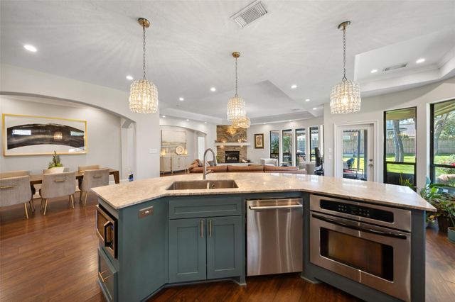 3713 Walden Estates Drive, Montgomery, TX 77356