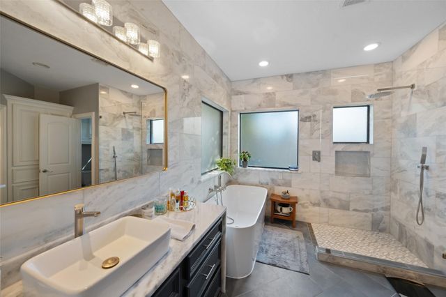 3713 Walden Estates Drive, Montgomery, TX 77356