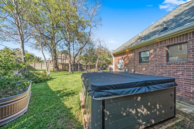 3713 Walden Estates Drive, Montgomery, TX 77356