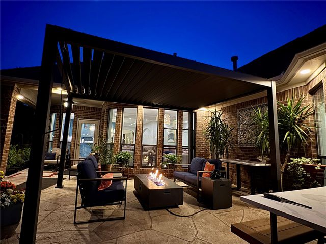 3713 Walden Estates Drive, Montgomery, TX 77356