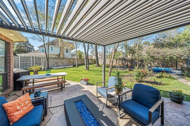 3713 Walden Estates Drive, Montgomery, TX 77356