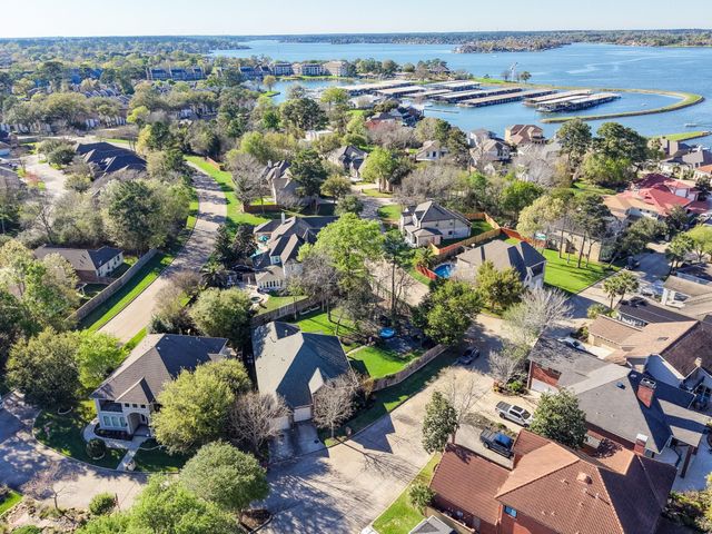 3713 Walden Estates Drive, Montgomery, TX 77356