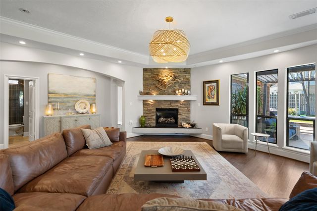 3713 Walden Estates Drive, Montgomery, TX 77356