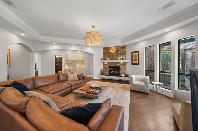 3713 Walden Estates Drive, Montgomery, TX 77356