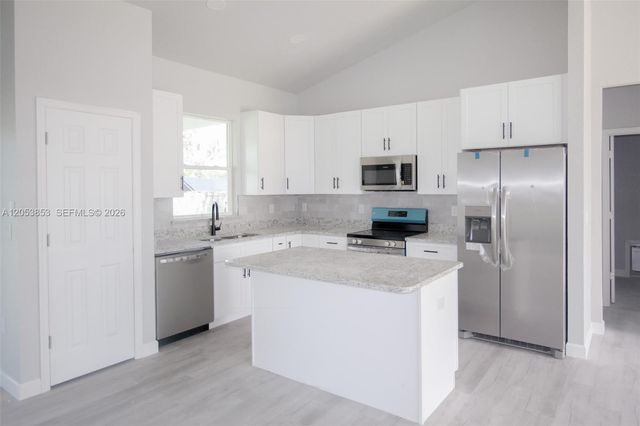 4200 Leaf Road, Sebring, FL 33875