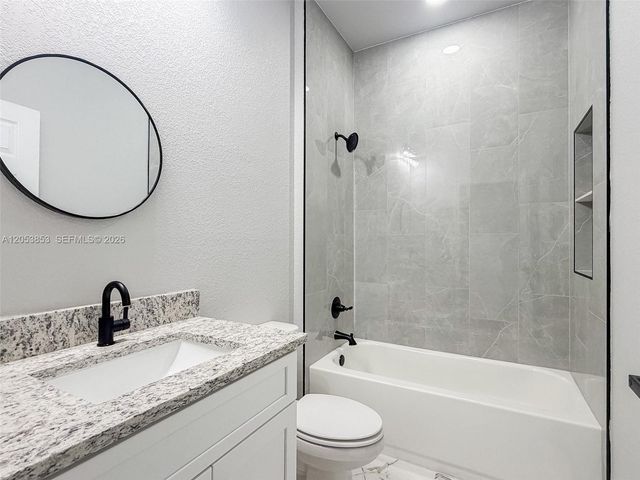 4200 Leaf Road, Sebring, FL 33875