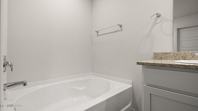 252 Raulston Drive, Byram, MS 39272