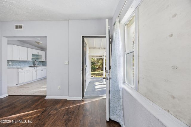 6601 CLEVELAND Road, Jacksonville, FL 32209