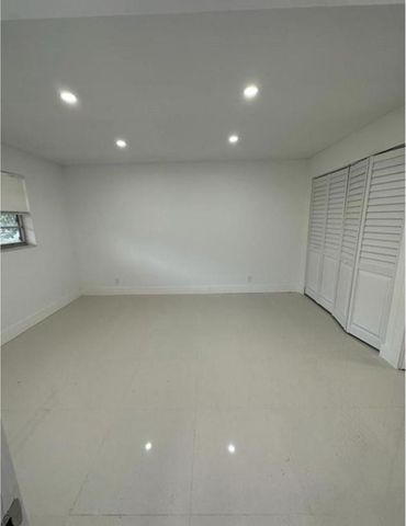 6200 NW 2nd Avenue 118, Boca Raton, FL 33487