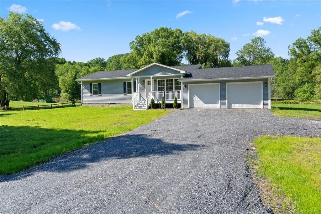 114 Cobble Hill Road, Milton, VT 05468