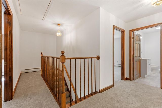 686 Scott Rd, Fitchburg, MA 01420