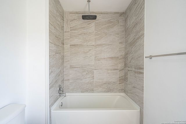 404 Ashley Park, Schertz, TX 78154