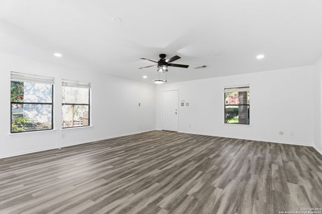 404 Ashley Park, Schertz, TX 78154