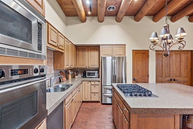4 Thistle Lane, Santa Fe, NM 87506