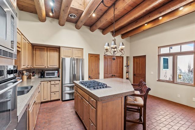 4 Thistle Lane, Santa Fe, NM 87506