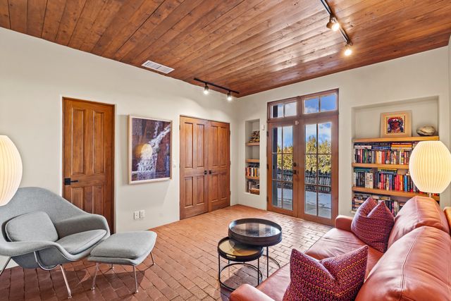 4 Thistle Lane, Santa Fe, NM 87506