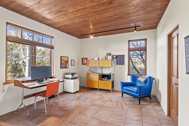 4 Thistle Lane, Santa Fe, NM 87506