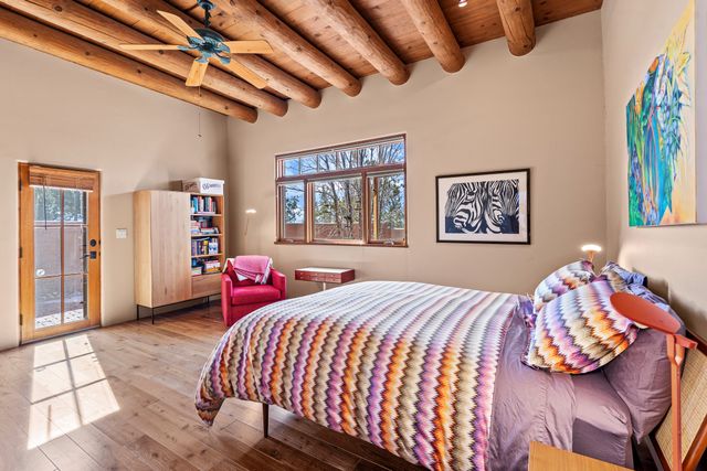 4 Thistle Lane, Santa Fe, NM 87506