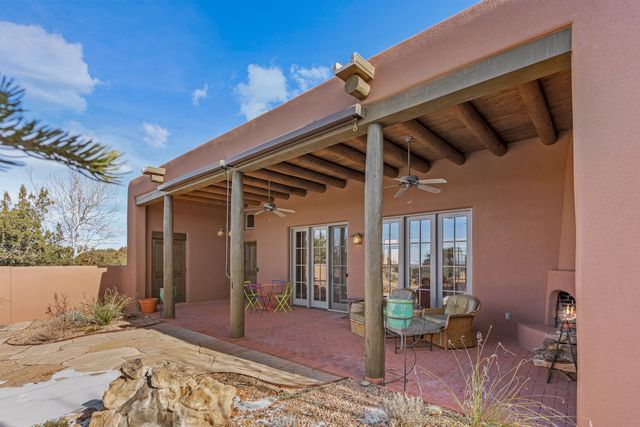 4 Thistle Lane, Santa Fe, NM 87506