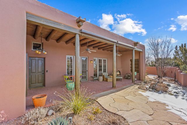 4 Thistle Lane, Santa Fe, NM 87506