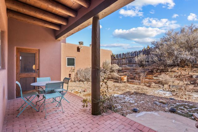 4 Thistle Lane, Santa Fe, NM 87506
