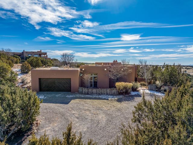 4 Thistle Lane, Santa Fe, NM 87506
