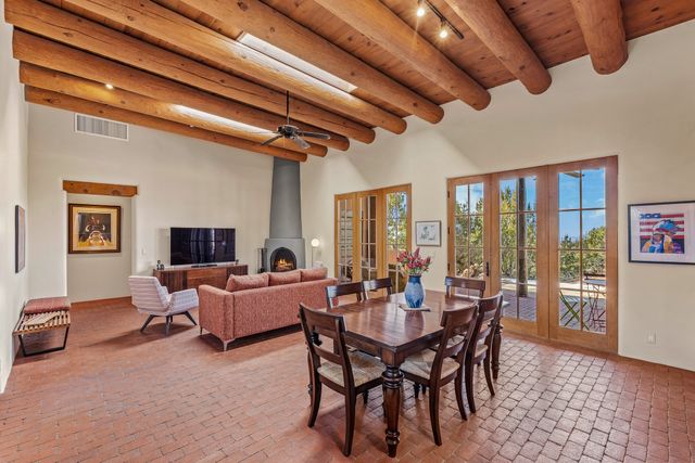 4 Thistle Lane, Santa Fe, NM 87506