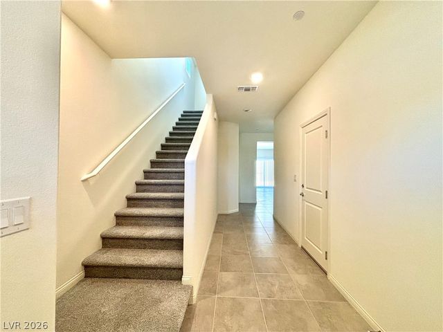 4540 Bayley Skye Avenue, Las Vegas, NV 89141