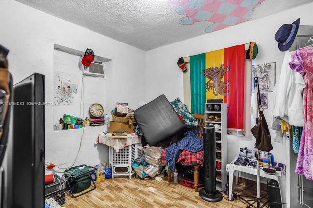 191 NW 83rd St, Miami, FL 33150