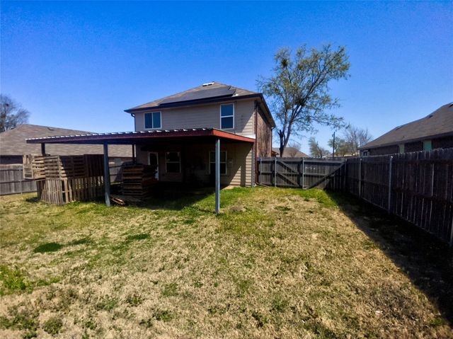 3407 Cardinal Drive, Ennis, TX 75119