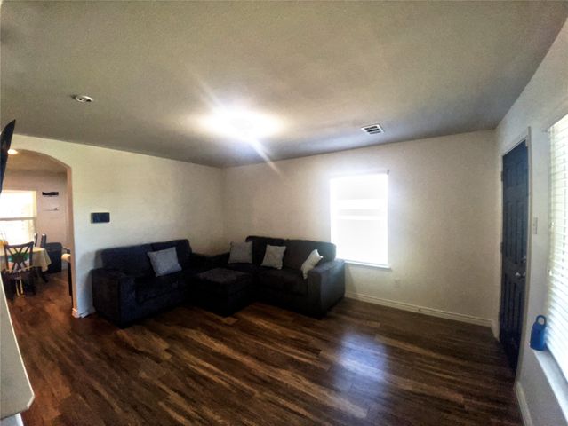 3407 Cardinal Drive, Ennis, TX 75119